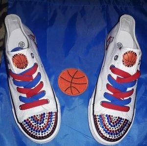 Customized "DETROIT PISTONS" sneakers